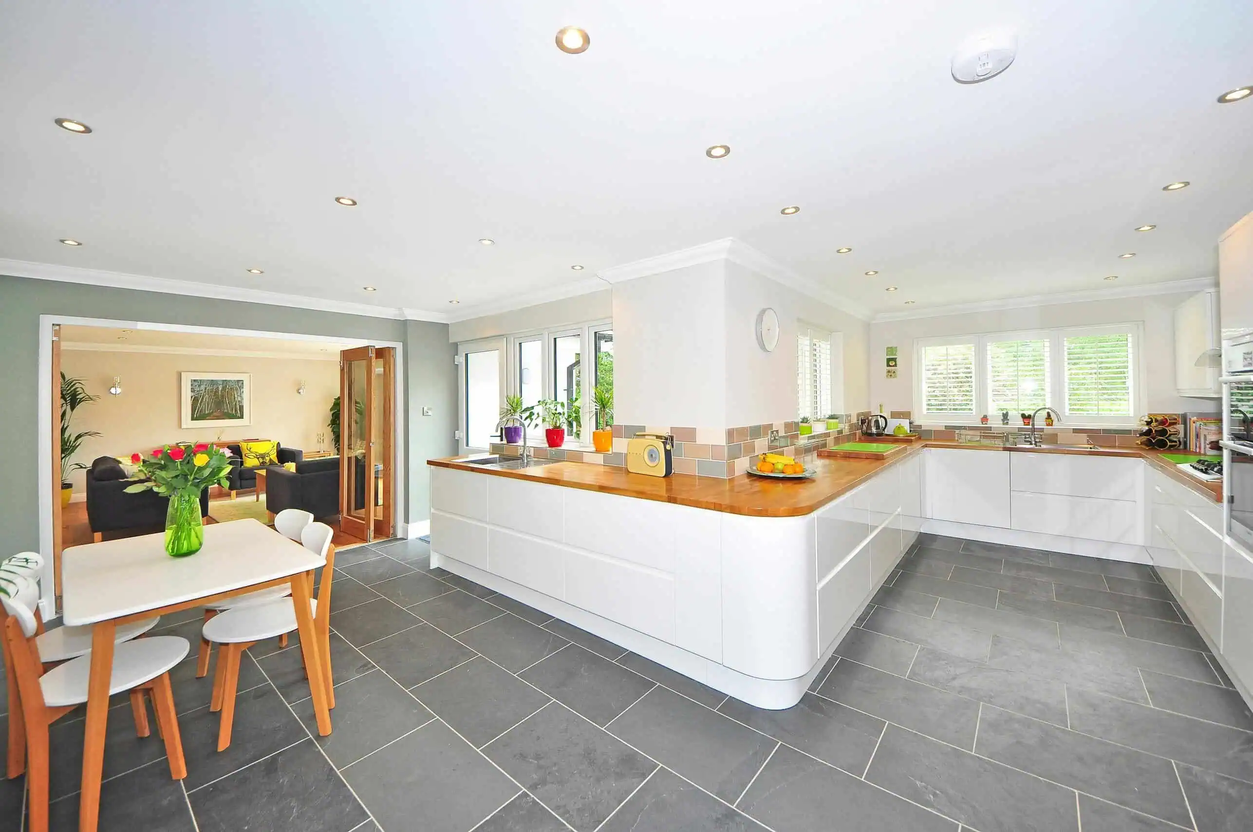 Image of a clean home for banner